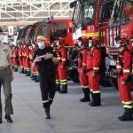 Felipe VI, durante su visita a la UME