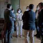La vicepresidenta Carmen Calvo y el portavoz adjunto de Ciudadanos Edmundo Bal encabezaron las delegaciones del Gobierno y del partido naranja ayer en el Congreso