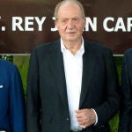 LA ROMANA (REPÚBLICA DOMINICANA), 03/03/15. Don Juan Carlos, con los hermanos Fanjul, Alfonso y Pepe.