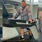 Diego Maradona, en una cinta de correr.