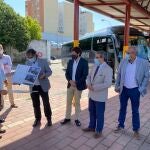 El viceconsejero de Infraestructuras y Emergencias, José Luis Sanz, presenta el proyecto de reforma de la estación de autobuses de Arenas de San Pedro (Ávila)