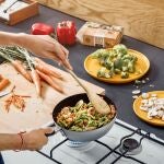 Para sacar provecho de los nutrientes de muchas de las verduras, es necesario cocinarlas