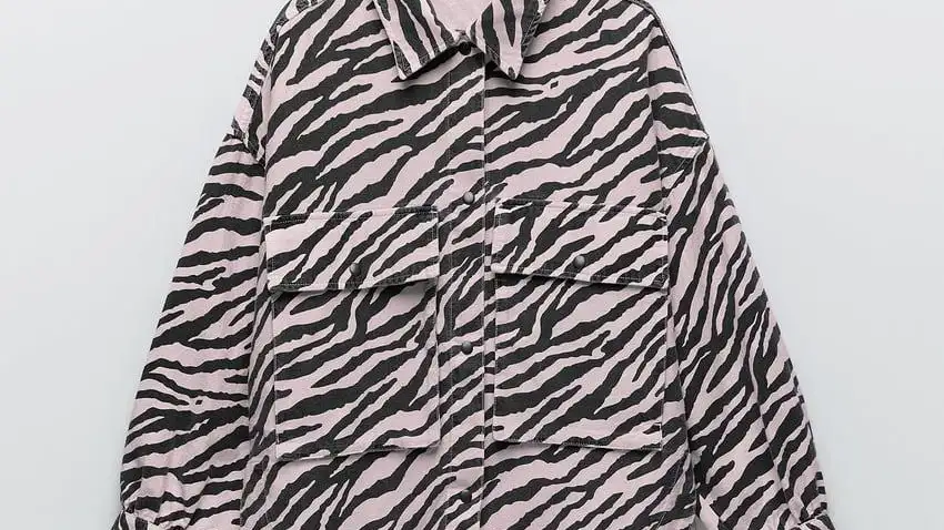 Chaqueta estampado animal.