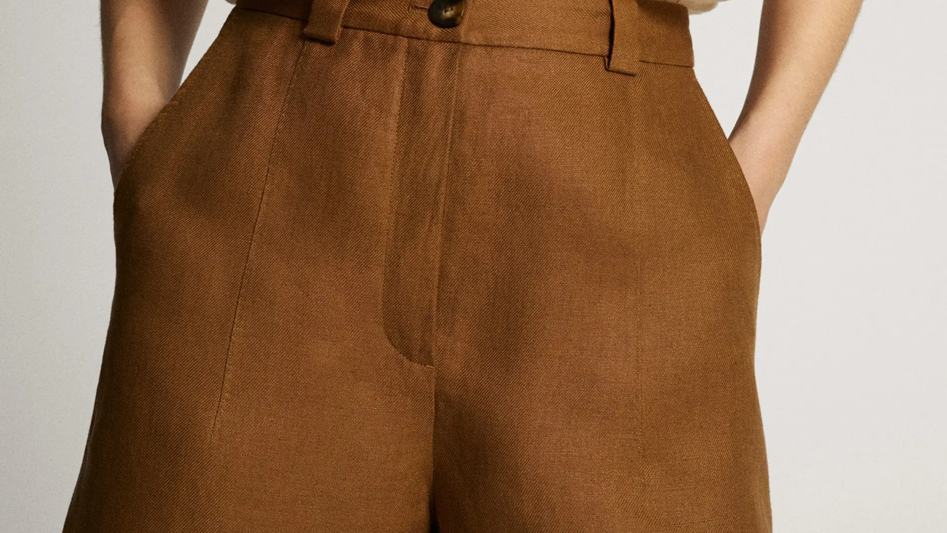 Bermudas de Massimo Dutti.