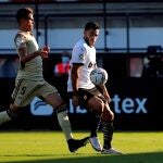 Maxi Gómez con el Valencia.