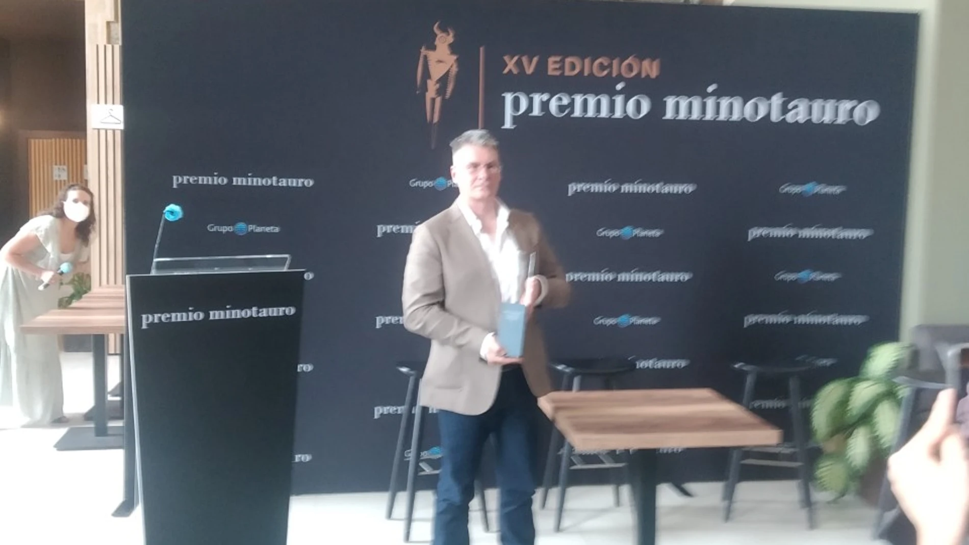 Sabino Cabeza, con su galardón