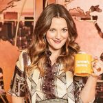 Una imagen de Drew Barrymore en acción