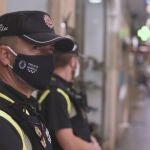 La Policía Local de Murcia denunció este fin de semana a 394 personas por no usar mascarilla