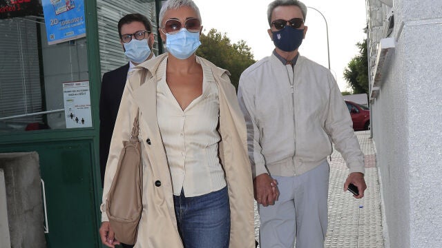 Ana Maria Aldon,Jose Ortega Cano llegando a los juzgados en Madrid