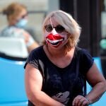 no hay ninguna evidencia científica que demuestre la relación del uso de la mascarilla con la aparición de patologías orales EFE/ Antonio Bat