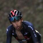 Egan Bernal no podrá repetir este año el triunfo que consiguió en el Tour en 2019.