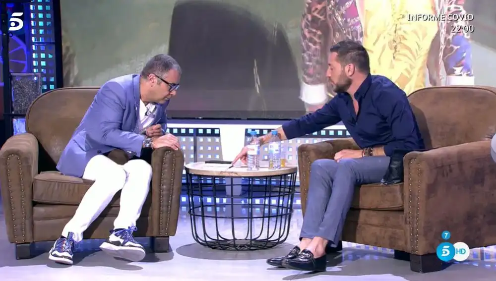 Antonio David se defiende de sus compañeros en "Sálvame"