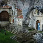 Cueva-Ermita de San Bernabé, la imagen más representativa de Ojo Guareña