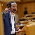 El vicepresidente segundo del Gobierno y ministro de Derechos Sociales y Agenda 2030, Pablo Iglesias, interviene durante una sesión de control al Gobierno en el Senado, en Madrid (España), a 22 de septiembre de 2020. El Ejecutivo responde, entre otras, a cuestiones relacionadas con las reformas legales para afrontar los rebrotes del COVID-19, el inicio del curso escolar o el incremento de viviendas ocupadas durante la pandemia.22 SEPTIEMBRE 2020Pool22/09/2020