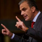 El diputado de VOX, Ortega Smith durante una sesión del pleno del Congreso de los Diputados© Alberto R. Roldán / La Razón (Pool)