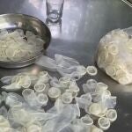 Preservativos reciclados por una banda de delincuentes vietnamitas.