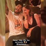 Neymar y Natalia Barulich.