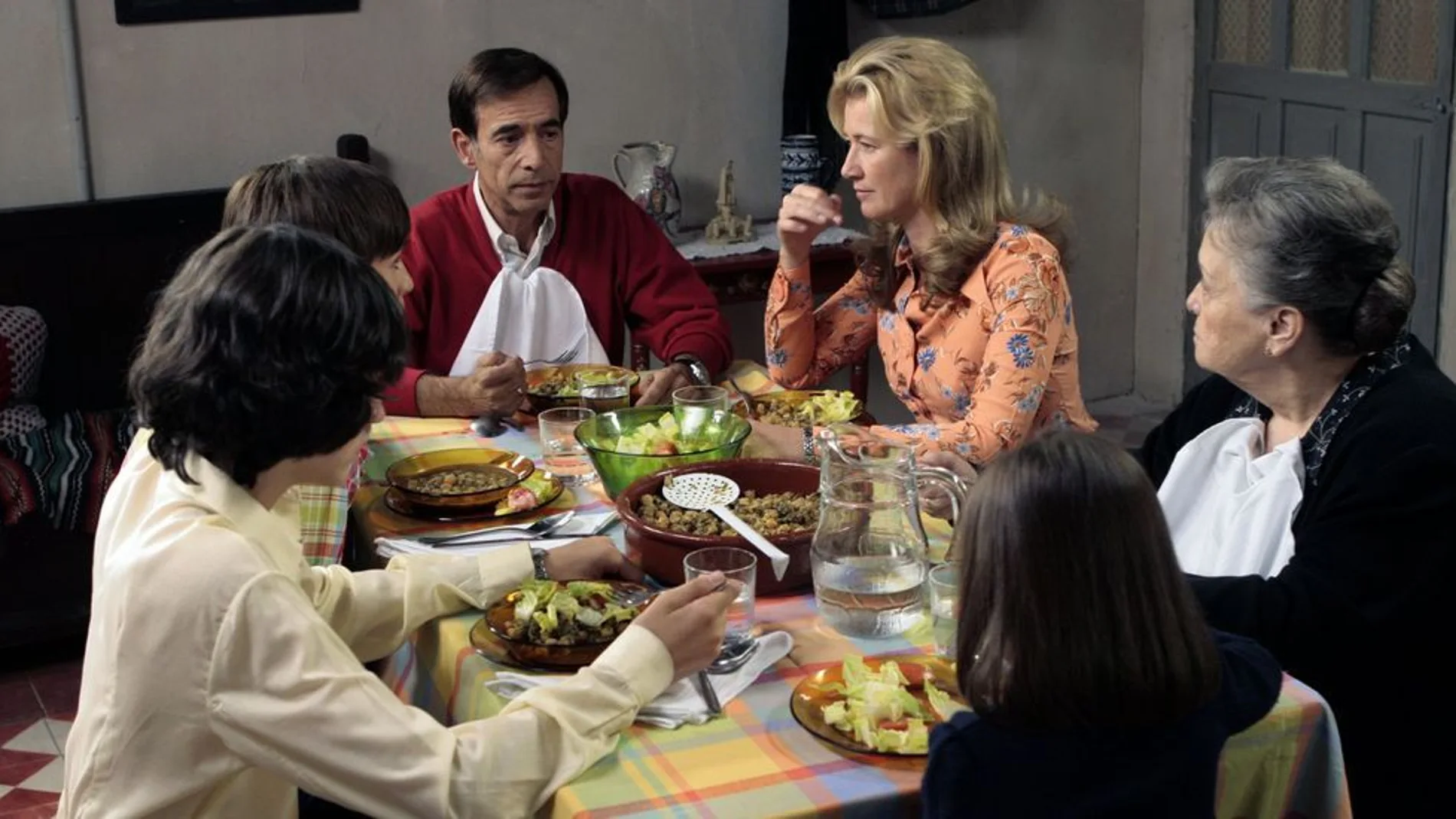 Serie 'Cuéntame cómo pasó'. Vajilla Duralex.