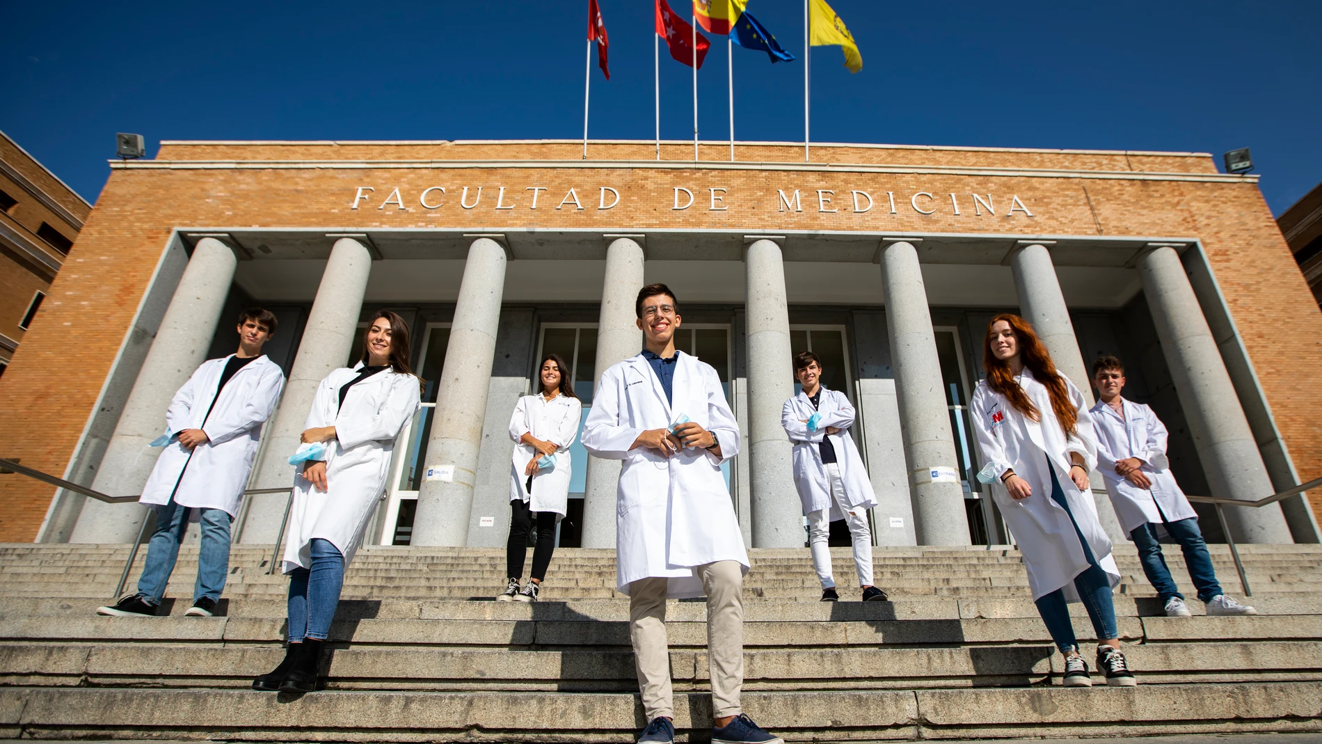 Cada vez es más el número de jóvenes que decide estudiar Medicina