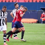 Roberto Torres con Osasuna