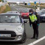 Agentes de la Policía Nacional durante el confinamiento en Miranda de Ebro (Burgos)