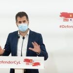 El secretario general del PSCyL y portavoz del Grupo Socialista en las Cortes, Luis Tudanca