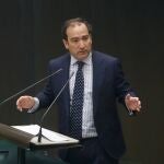 El concejal del Grupo Popular Francisco de Borja Carabante durante su intervención en el pleno del Ayuntamiento celebrado el martes.