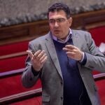 Narciso Estellés denuncia el incremento en la lista de espera de alquiler asequible de la ciudad de València.