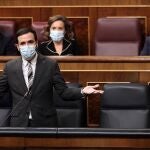 El ministro de Consumo, Alberto Garzón, interviene en una nueva sesión de control al gobierno en el Congreso de los Diputados, en Madrid, (España), a 30 de septiembre de 2020