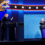 El presidente estadounidense, Donald Trump, y el candidato presidencial demócrata Joe Biden en su primer debate de la campaña presidencial de 2020
