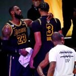 LeBron James y Anthony Davis fueron imparables para los Heat
