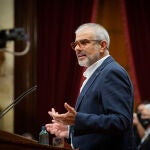 El líder de Cs en Catalunya, Carlos Carrizosa, interviene en un pleno celebrado en el Parlament de Cataluña. David Zorrakino / Europa Press