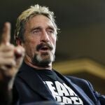 El magnate John McAfee