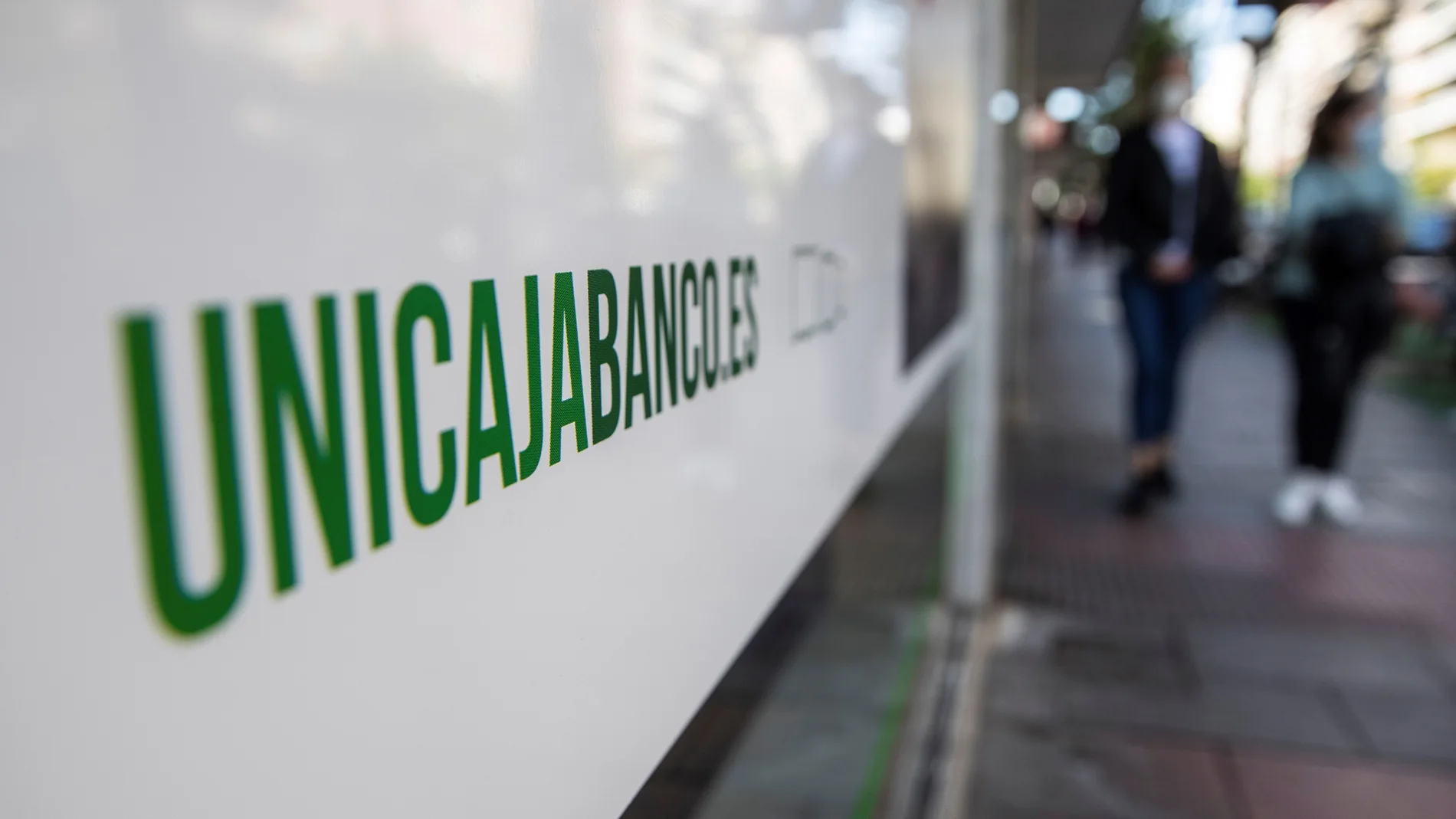 Vista de una sucursal de la entidad Unicaja Banco