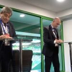 Luis Rubiales, presidente de la RFEF, y Fernando Gomes, presidente de la FPF firman el acuerdo para la candidatura conjunta al Mundial 2030
