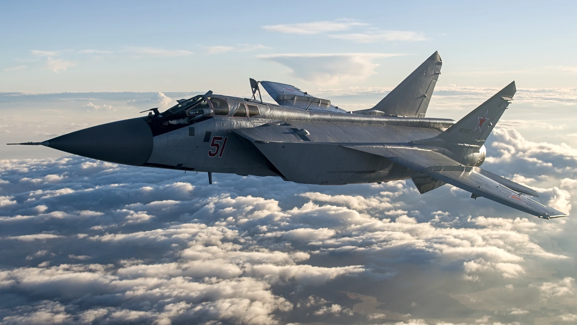 El caza MiG-31 es un avión de combate diseñado por la oficina de diseño soviética Mikoyán