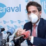 El presidente de Iberaval, César Pontvianne, informa esta mañana en rueda de prensa de nuevas líneas de apoyo a pymes y autónomos de Castilla y León