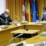 Francisco Igea (derecha) y Ángel Hernández (arriba a la izquierda) en la reunión del Consejo Asesor de la Memoria Histórica.JCYL09/10/2020