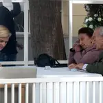 Carlos Zurita, la Infanta Margarita y su hija, María Zurita.José Oliva / Europa Press