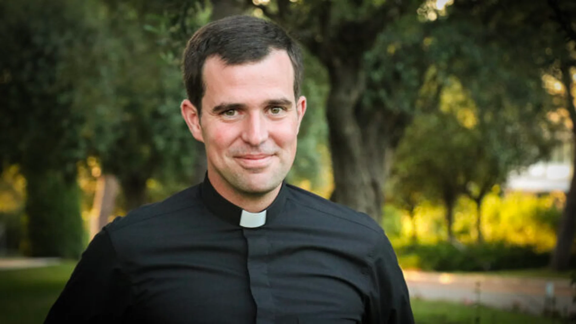 El prior Rafael Pou.