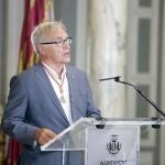 El alcalde Ribó, al igual que el resto de concejales y funcionarios del Ayuntamiento tendrán una subida salarial del 0,9 por ciento.