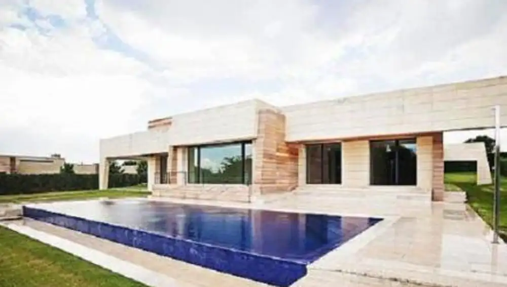 Casa en "La Finca", en Madrid