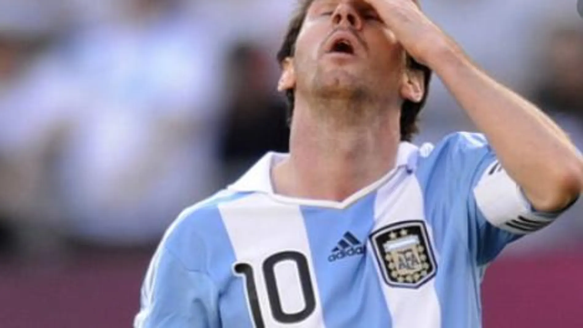 Messi se enfrenta hoy al reto de superar el "mal de altura" en La Paz