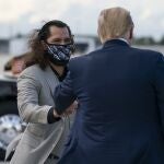 El presidente Donald Trump, recibido en Miami por el luchador de UFC Jorge Masvidal