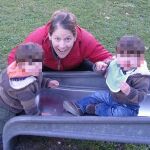 Silke Hartshorne-Jones con sus hijos