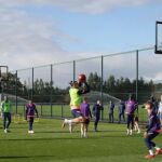 Gareth Bale mostró sus habilidades con la canasta