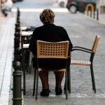 Más del 61% de gallegos conocen a otras personas que puedan sentirse solas sin desearlo.