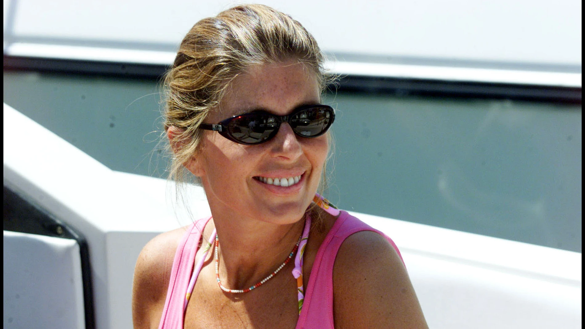 MARTA CHAVARRI DURANTE UNAS VACACIONES EN IBIZA, 2001