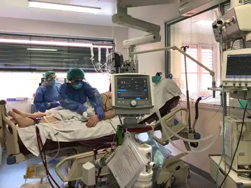 Equipo UCI del Hospital Río Hortega Valladolid Equipo UCI del Hospital Río Hortega Valladolid