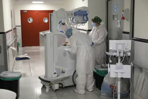 La “fórmula” Ayuso funciona: 154 hospitalizados menos que ayer por la Covid-19 La “fórmula” Ayuso funciona: 154 hospitalizados menos que ayer por la Covid-19